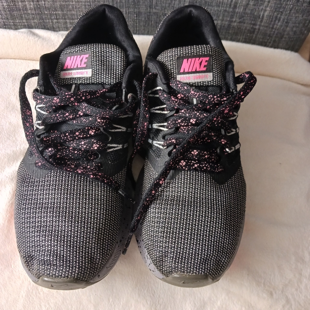 Nike  shoes